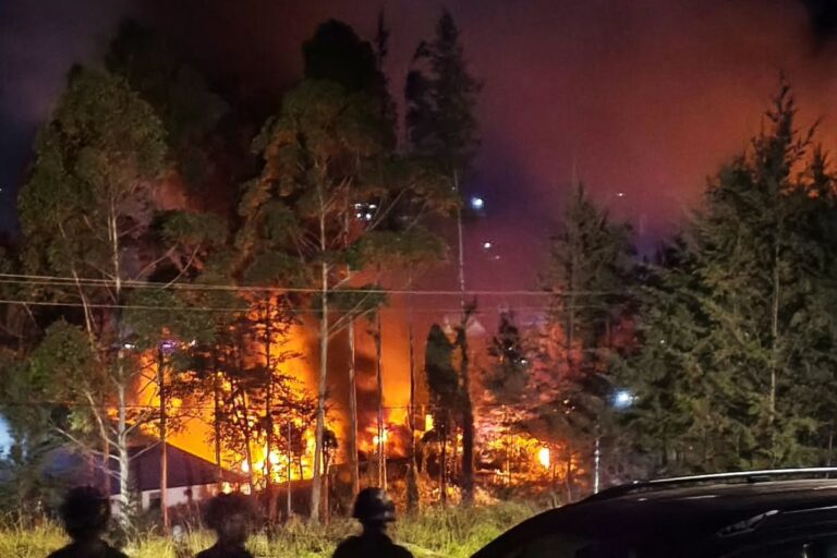 Kasus Pembakaran Kantor Pemkab Puncak Naik ke Tahap Penyidikan, Satu Orang Resmi Ditahan