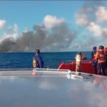 Kapal KMP Putri Yasmin Terbakar di Selat Lombok, Tim SAR Segera Evakuasi Penumpang