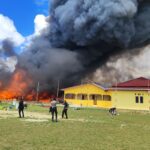 Asrama Polres Mamberamo Tengah Terbakar, 17 Petak Rumah Dinas Ludes
