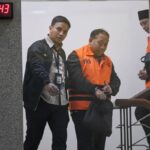 KPK Geledah Rektorat dan Rumah Tersangka, Puluhan Dokumen PMB Unsoed Diamankan