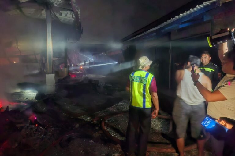Kebakaran Hebat di Pasar Sedo Demak, 62 Kios Hangus dan Kerugian Capai Rp 1,2 Miliar