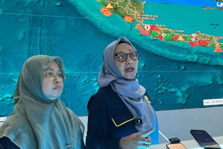 Amplitudo Seismik Turun, tapi PVMBG Tegaskan Anak Krakatau Belum Aman