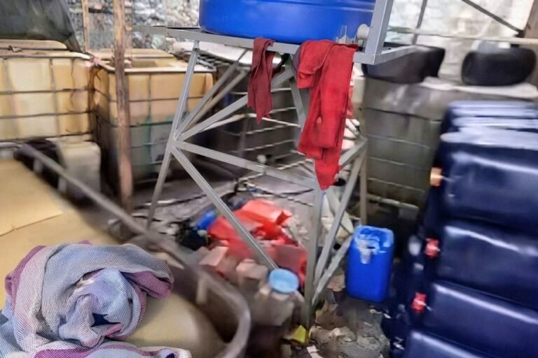 Polres Lampung Selatan Bongkar Gudang Penampungan Solar Subsidi, 2.500 Liter BBM Disita