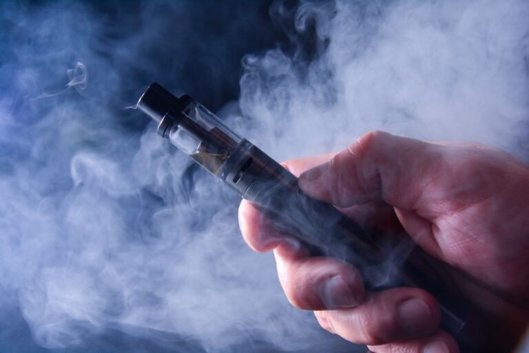 Khawatir Modus Narkoba dalam Liquid, Advokat Uji Aturan Vape di UU Kesehatan ke MK