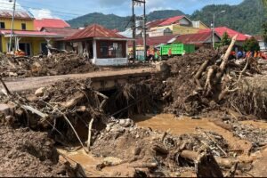 Pembersihan Lumpur Belum Selesai, Pemkab Solok Perpanjang Masa Tanggap Darurat Bencana