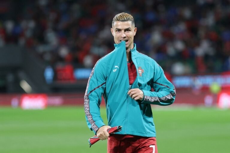 Tinggalkan Pemusatan Latihan Portugal, Cristiano Ronaldo Dijatuhi Skorsing 30 Hari