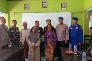 Pesisir Dungkek Disergap Kayu Gelondongan, 79 Warga Terdampak Terima Ganti Rugi Rp 67,5 Juta